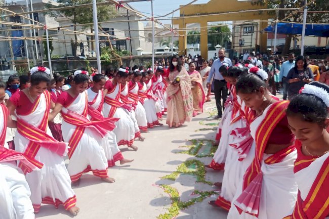 डालमियाँ सीमेंट ने इस तरह किया महिलाओ का सम्मान   