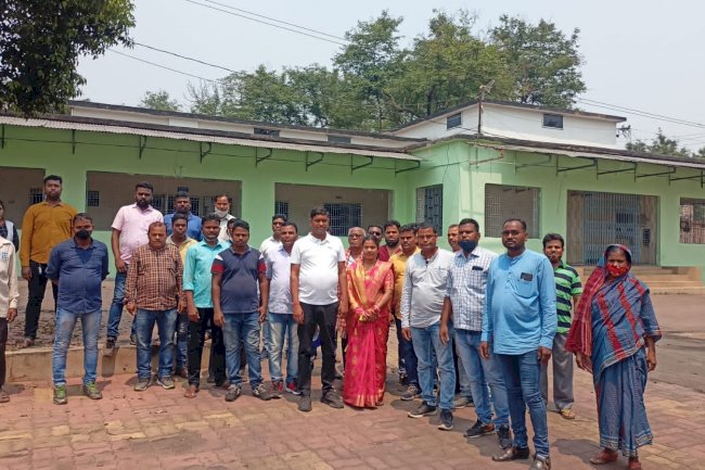 ग्रामीणो ने उपजिलापाल से लगाई गुहार 