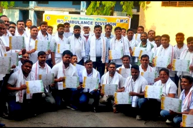 56 सदस्यों को मानपत्र प्रदान किया गया 