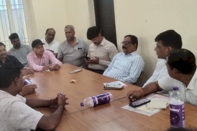 घोघड़ धाम मंदिर में श्रावणी मेला की तैयारी बैठक